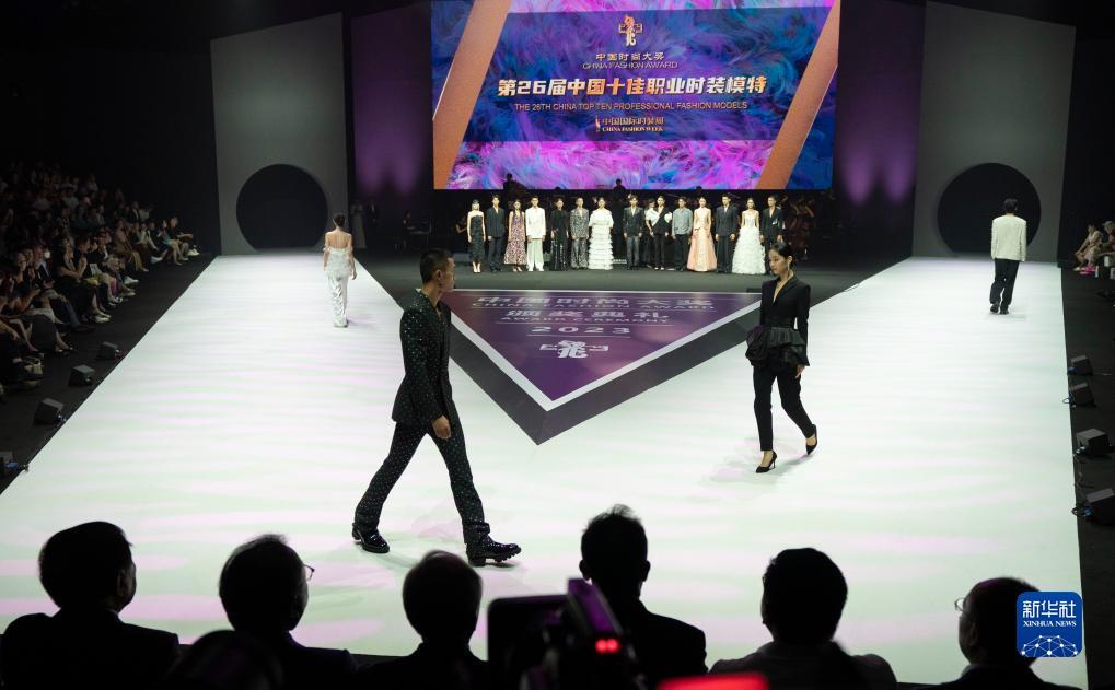大红鹰欢迎您
